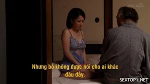 Mãi chơi game không biết cô bạn cùng phòng đang gạ địt bạn trai